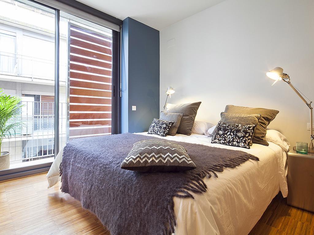 Apartment Barcelona Rentals - Penthouse With Terrace Exterior photo